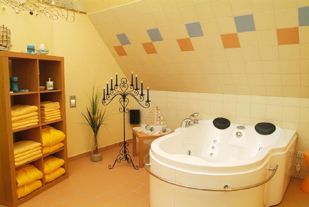 Alte Schleiferei Hotel Breitenbrunn  Ngoại thất bức ảnh